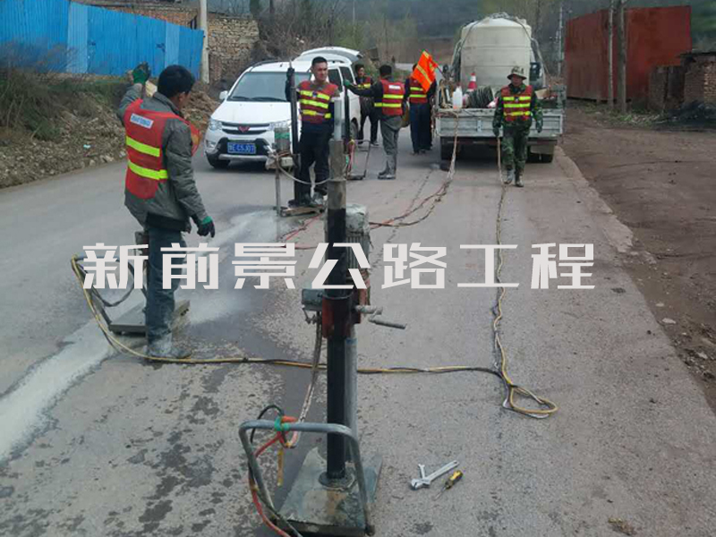 如何利用壓漿工程對(duì)道路進(jìn)行加固呢？